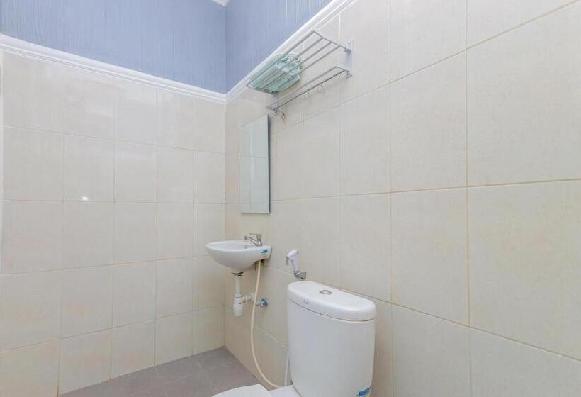 Семейный Номер, Urbanview Hotel Syariah Near Gelora Delta Sidoarjo