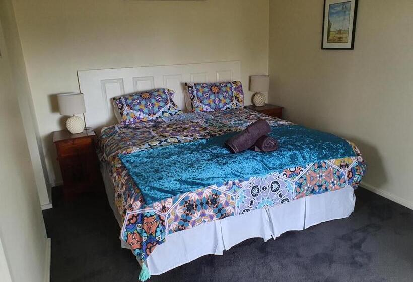 샬레, Pecan Hill Bnb