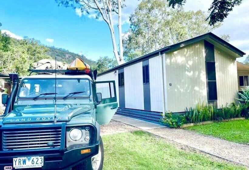 带1个卧室的豪华别墅, Esk Caravan Park & Rail Trail Motel