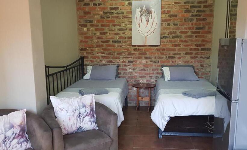 패밀리 룸, Hullabaloo Selfcatering Sleepover