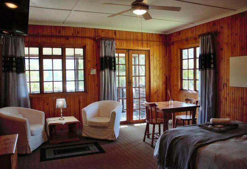 Семейный Номер, The Spotted Grunter Resort