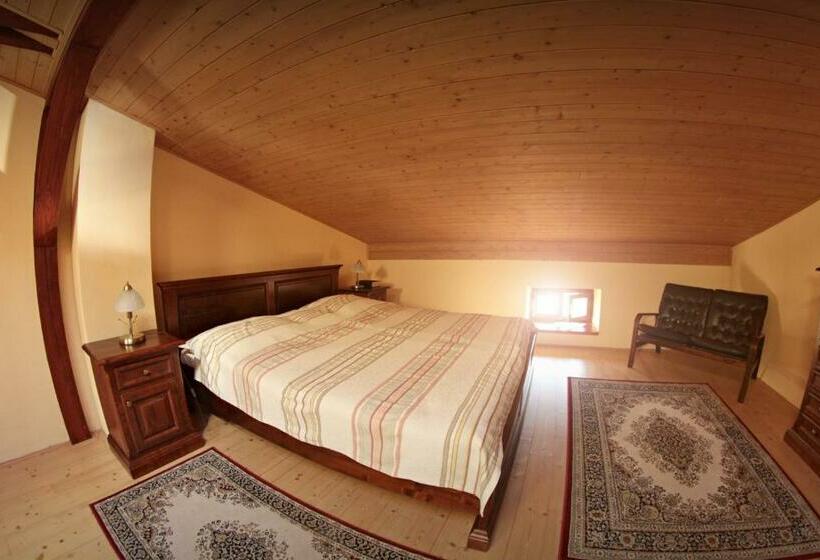 带2个卧室的公寓, Pension Rothschildův Dvůr