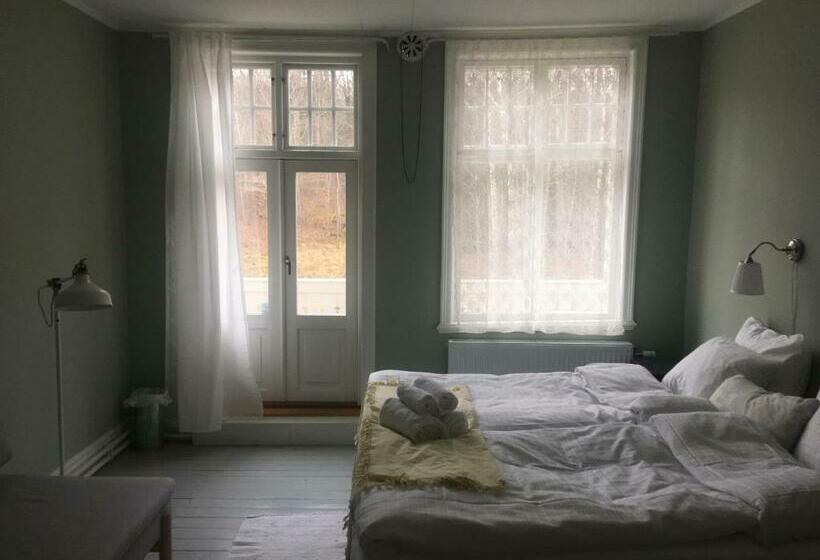 标准间带阳台, Stf Villa Söderåsen B&b