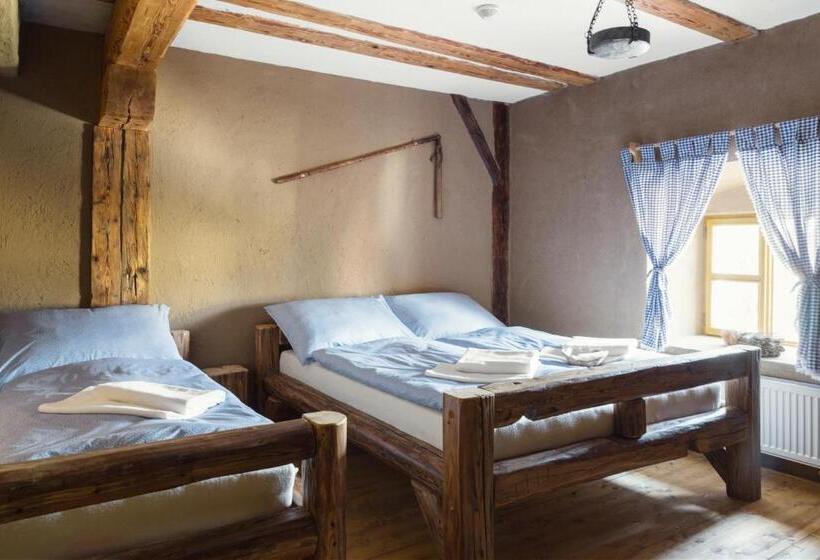 标准三人间, Krčma Hotel U Císařské Cesty