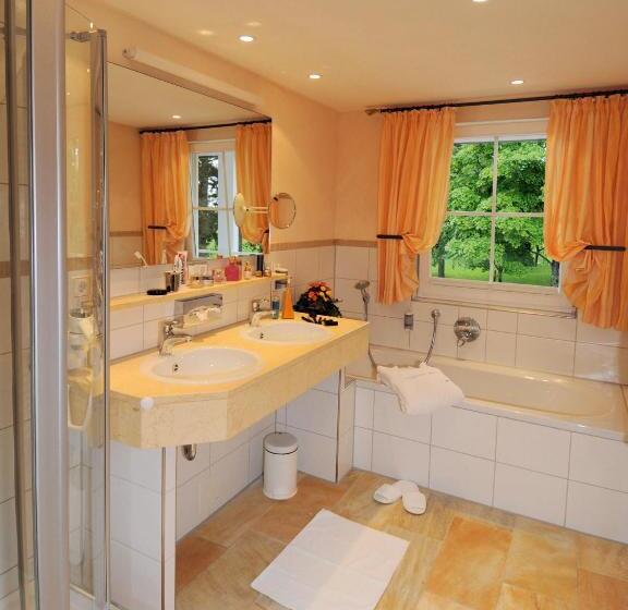 주니어 스위트, Schwarzwaldhotel Oberwiesenhof