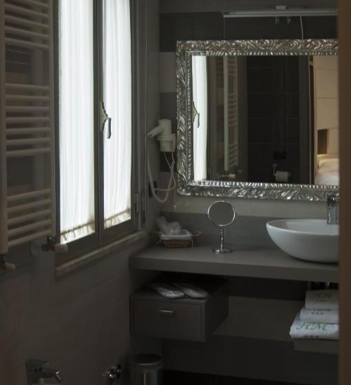Люкс Классика, Albergo Ristorante Miramonti Toano