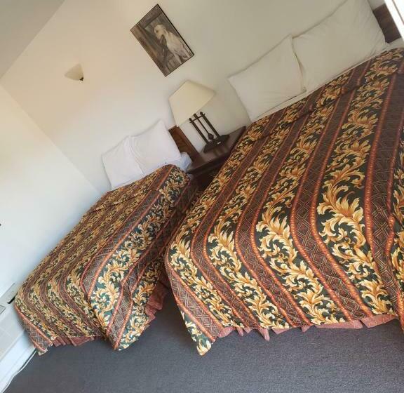 스탠다드 룸 더블 침대 2개, Country Inn Marion