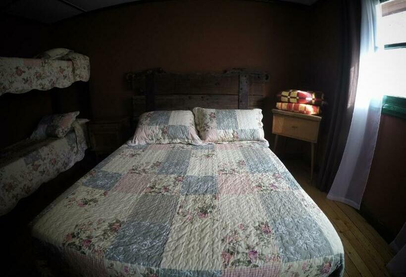 4인용 스탠다드 룸, Hospedaje Leñas Del Tolosa