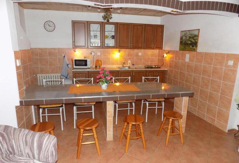 低层单卧公寓, Ubytování Apartmány Ferenčíková