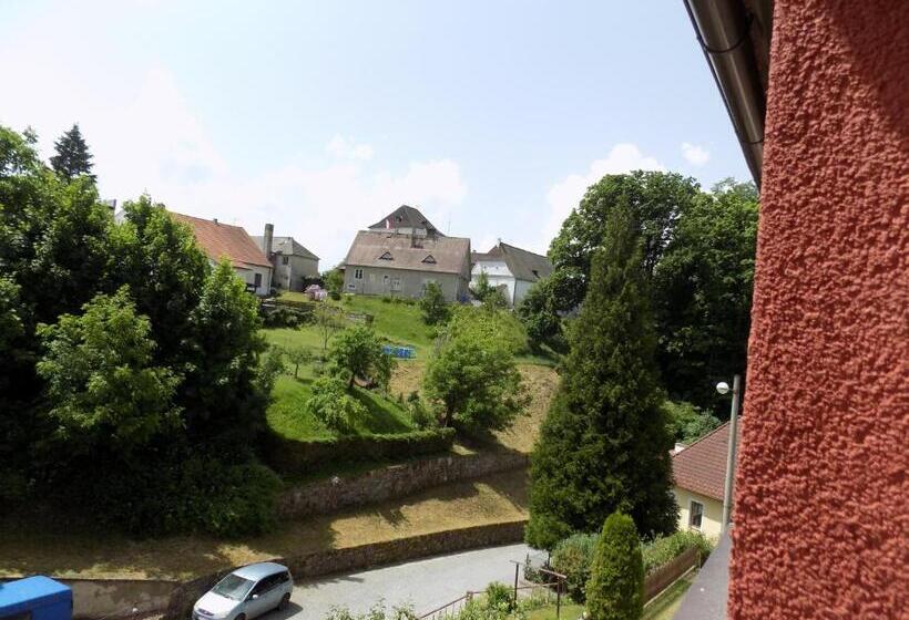 家庭间, Ubytování Apartmány Ferenčíková