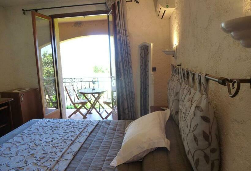 Номер Стандарт, Auberge U Licettu