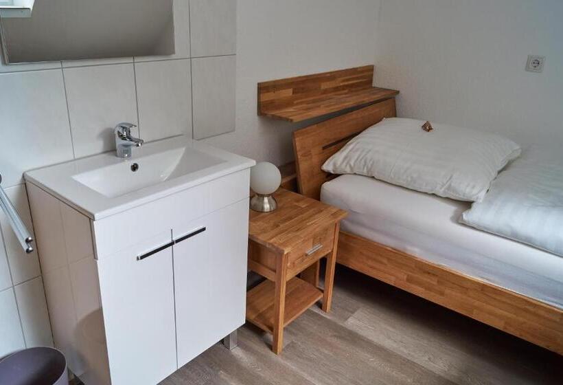 Номер Basic, Bredeneeker Gasthaus