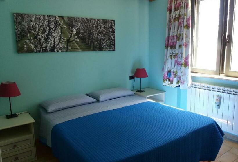 Номер Стандарт, B&b Land & Sea