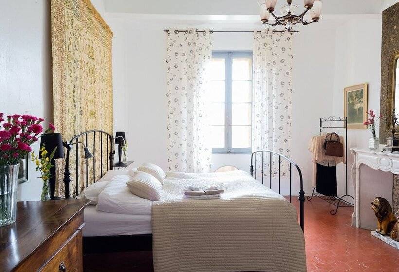 اتاق استاندارد, Le Flamant Rouge Guesthouse