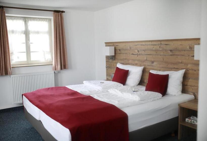 Номер Стандарт Трехместный, Gasthaus Hotel Zum Kreuz
