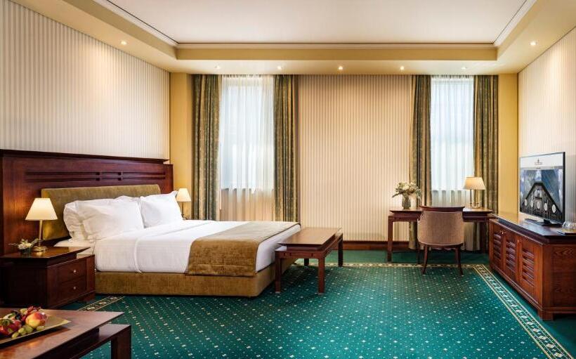 Номер Superior, Grand Hotel Sofia