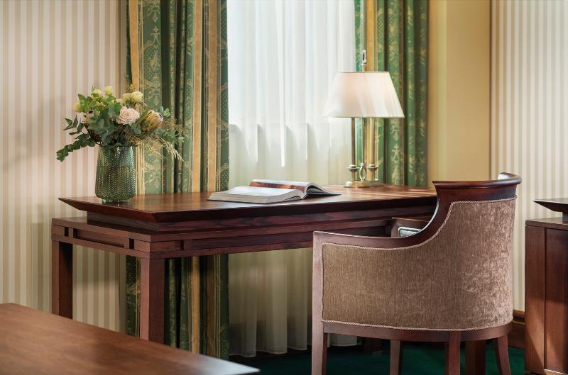 Номер Executive, Grand Hotel Sofia