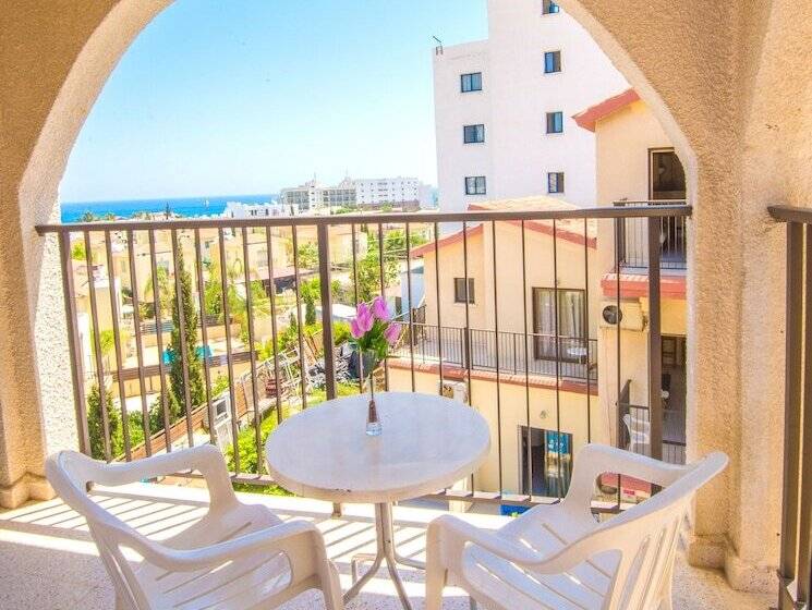 Апартаменты 1 Спальня, Windmills Hotel Apartments