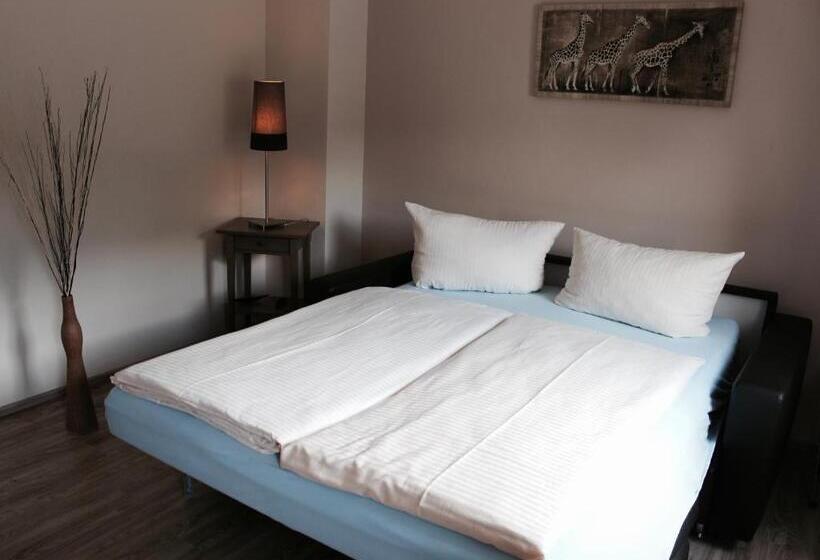 Апартаменты 2 Спальни, Pension / Ferienwohnungen Scheid