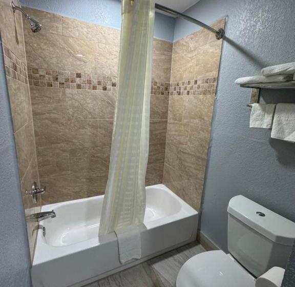 Quarto Deluxe Cama King, America's Value Inn