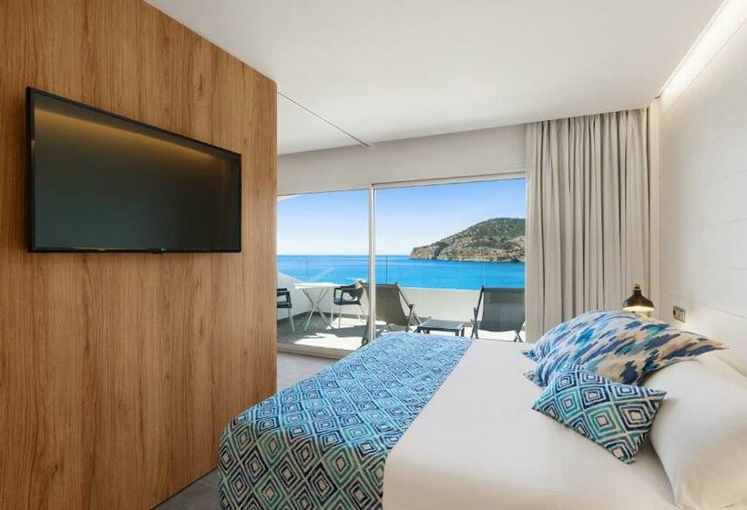Люкс Вид на Бассейн, Bahia Suites Camp De Mar