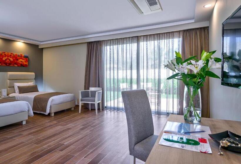 패밀리 스위트, Fodele Beach Water Park Resort