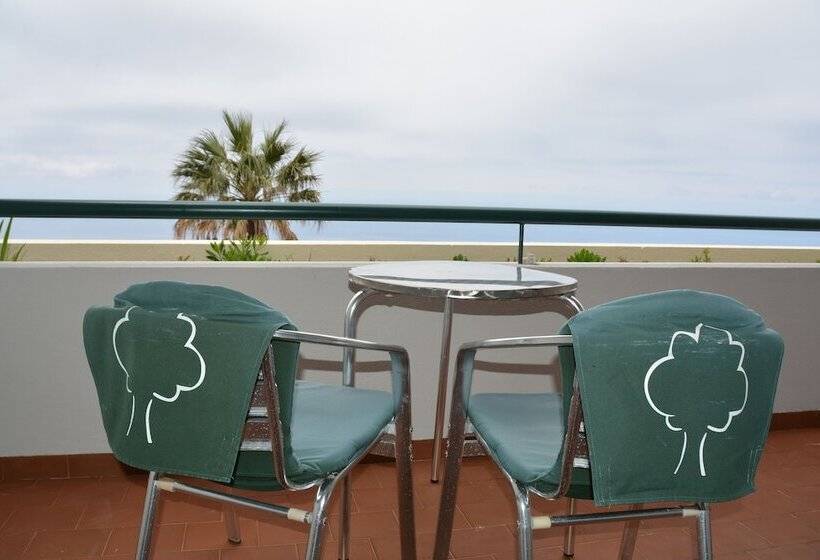 Escritório Estandar Vista Mar, Jardim Atlantico