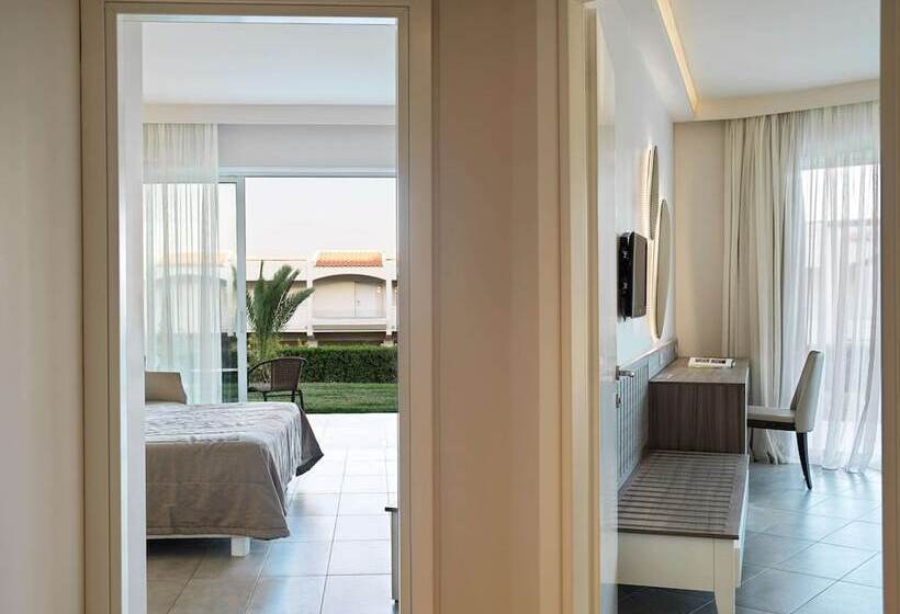 Люкс Семейный 2 Спальни, Rodos Princess Beach