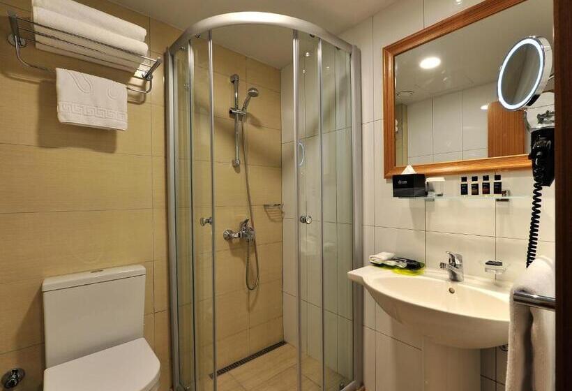 Quarto Economy Individual, Divan Istanbul City