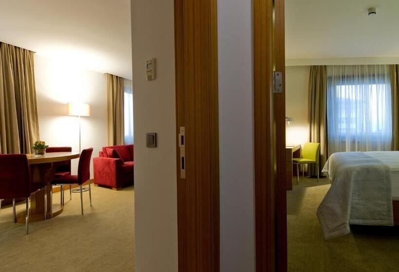 Suíte Júnior, Divan Istanbul City