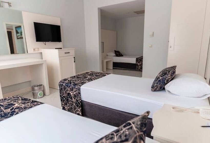 家庭间, Rox Royal Hotel   All Inclusive