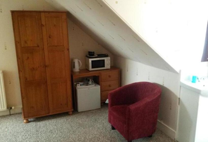 Номер Стандарт Совместная Ванная, Station View Guest House