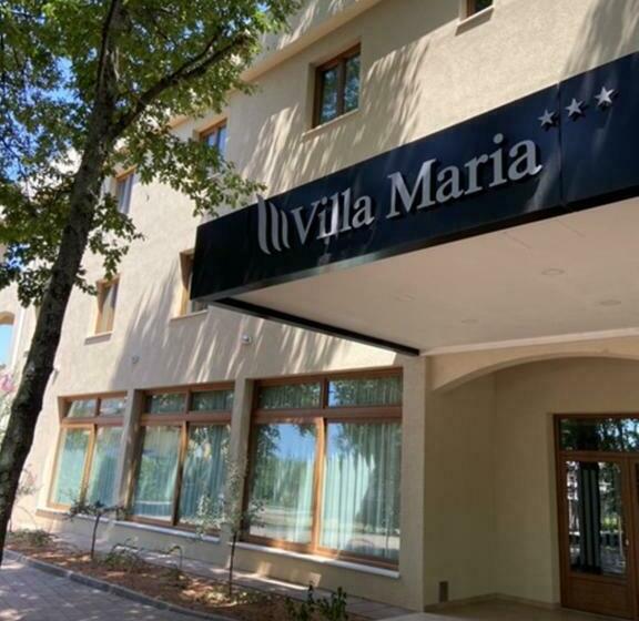 اتاق استاندارد با بالکن و چشم‌انداز باغ, Family Hotel Villa Maria