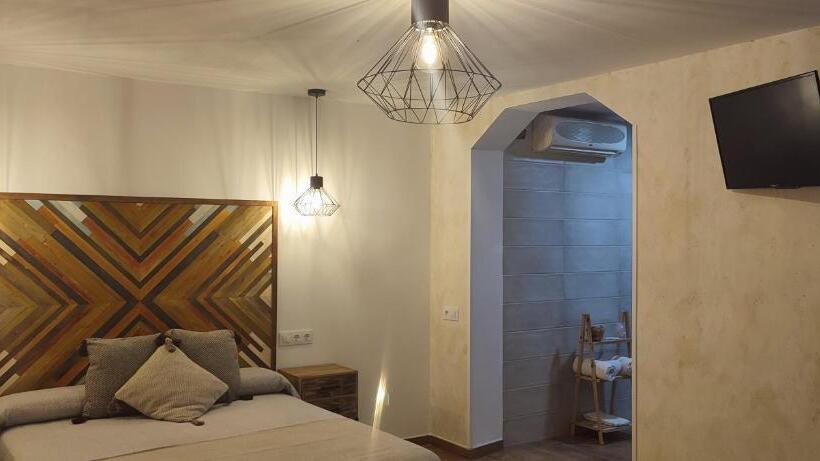 Люкс с гидромассажем, Hostal Restaurante La Mancha