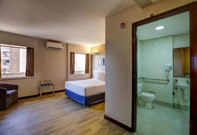 스탠다드 스튜디오, Comfort Suites Brasilia