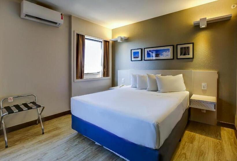 스탠다드 스튜디오, Comfort Suites Brasilia