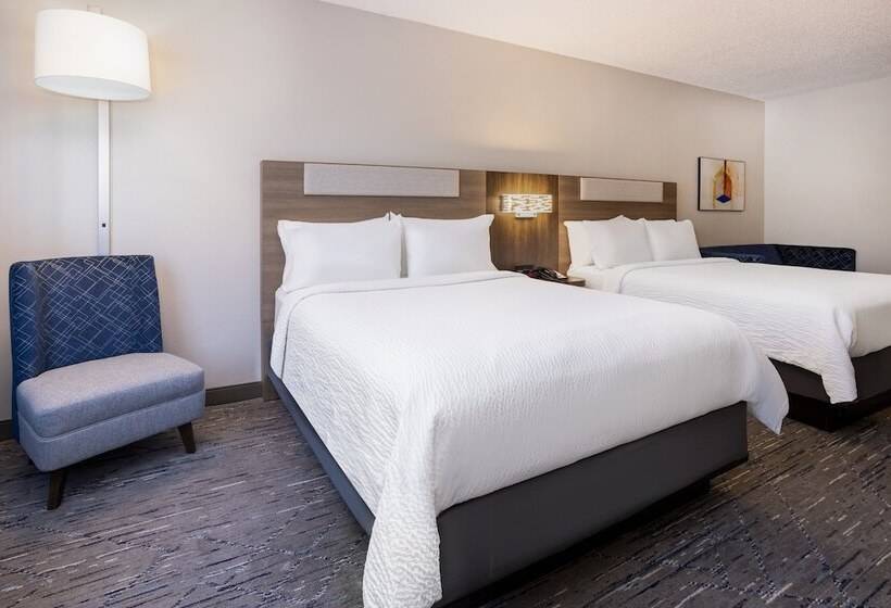 Süit, Holiday Inn Express And Suites Tampa I 75 At Bruce B. Downs, An Ihg