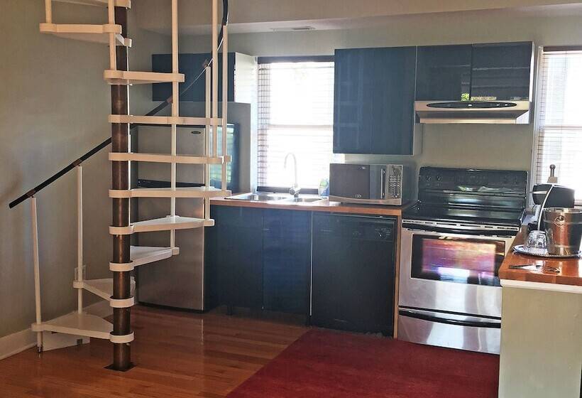 キングサイズベッドのスイートルーム, Morris House