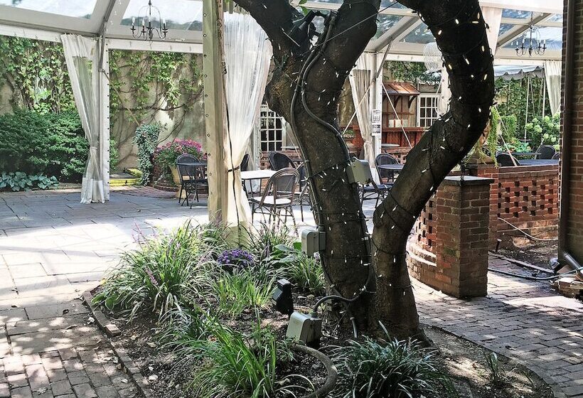 スイート, Morris House