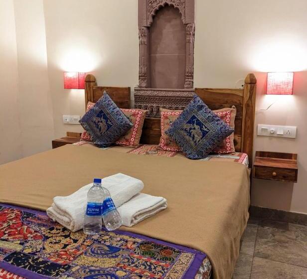스탠다드 룸 킹사이즈 침대, Corsican Haveli