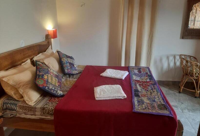 스탠다드 발코니 룸, Corsican Haveli