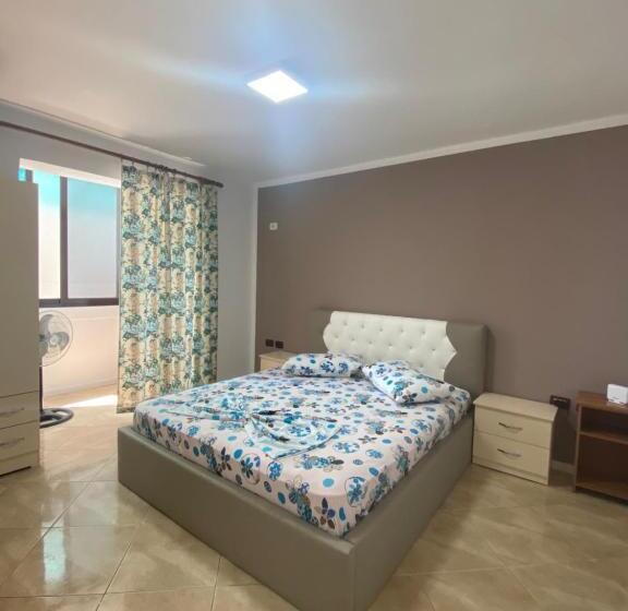 스탠다드 룸 공동 욕실, Neo Apartments