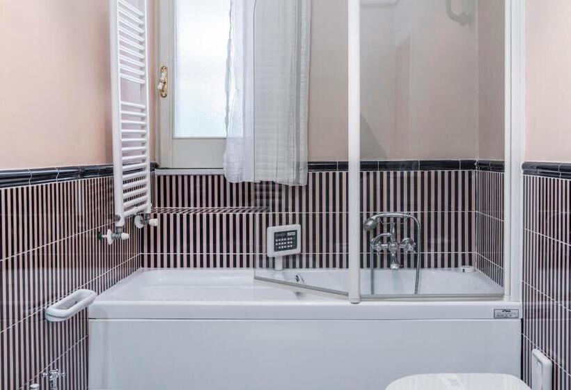 Quarto Deluxe, B&b La Magnolia
