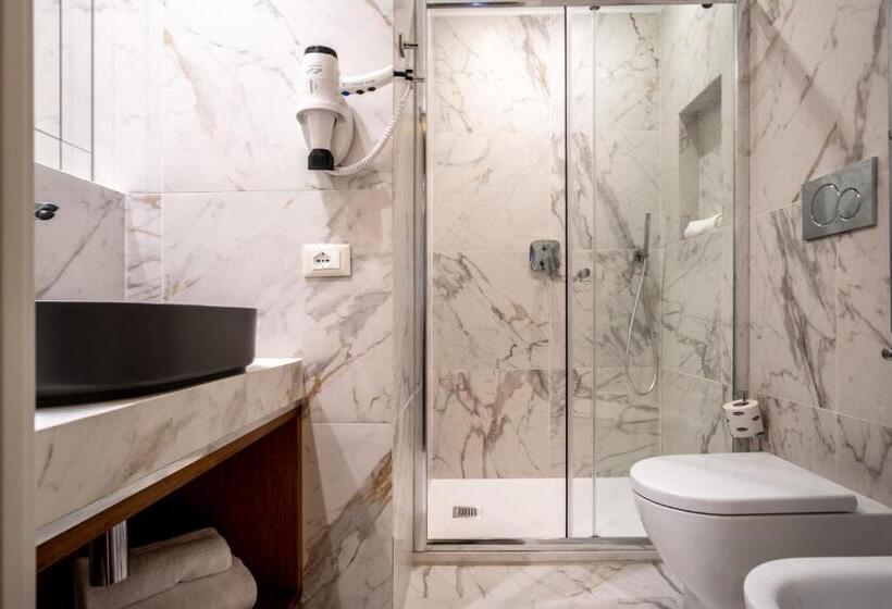 آپارتمان 1 خوابه با تراس, Smeraldo Townhouse