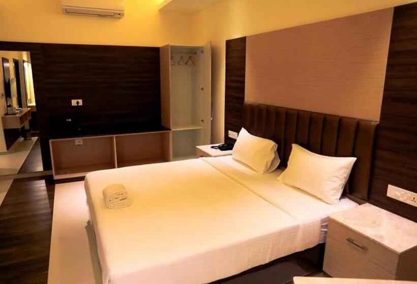 Номер Deluxe, Laya Regency