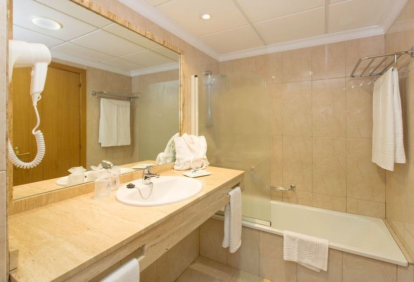 Номер Стандарт Трехместный, Complejo Blue Sea Puerto Resort Compuesto Por Hotel Canarife y Bonanza Palace