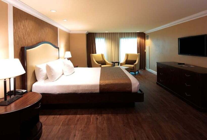 Номер Премиум, South Point Hotel, Casino, And Spa
