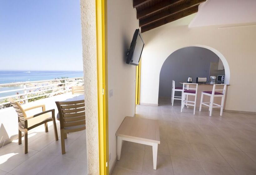 Апартаменты 1 Спальня Вид на Море, Myroandrou Beach Hotel Apartments