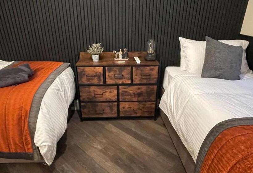 اتاق استاندارد, Anfield Place To Stay
