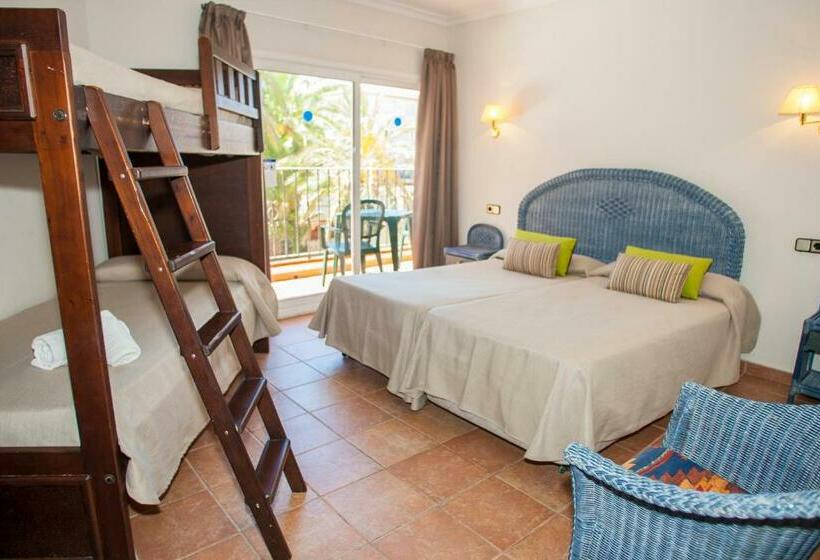 Chambre Quadruple Standard, Comarruga Platja